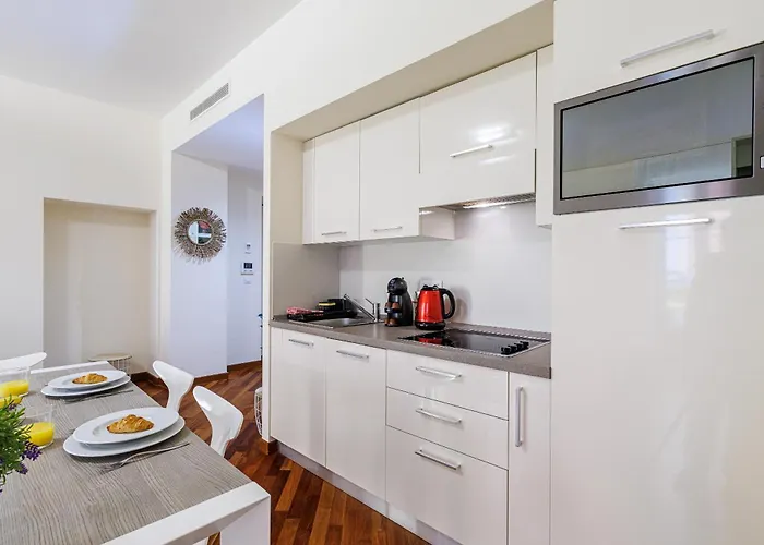 Palais De La Rose-centre-clim-plage *